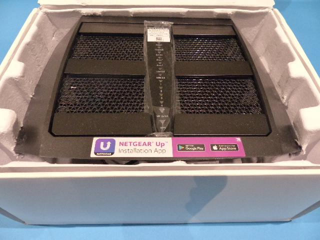 NETGEAR NIGHTHAWK X6S AC4000  WIFI ROUTER