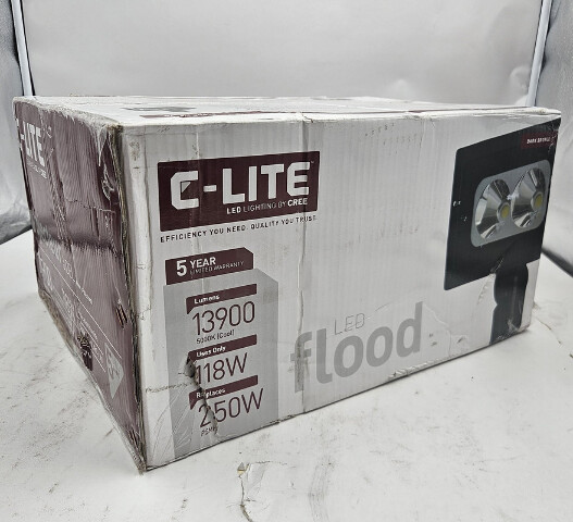 C-LITE LED FLOOD LIGHT 13900L 118W 250W PSMH C-FL-A-RTS2-14L-50K-DB