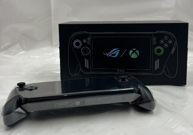 ROG XBOX ALLY X GAMING HANDHELD CONSOLE RC73XA 90NV00H2-M003L0 BLACK 7"