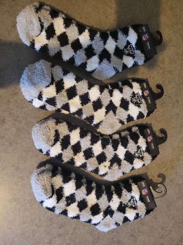 LOT OF 4 - FORBAREFEET APPAREL 109 DIAMOND LAS VEGAS RAIDERS FUZZY SOCKS OSFM