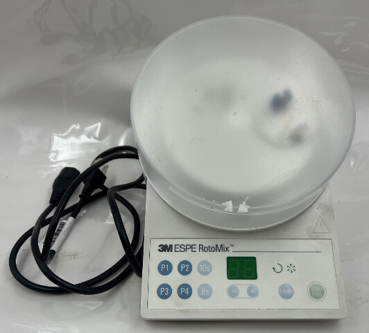3M ESPE ROTOMIX D-82229 CAPSULE MIXING UNIT 120V/60HZ