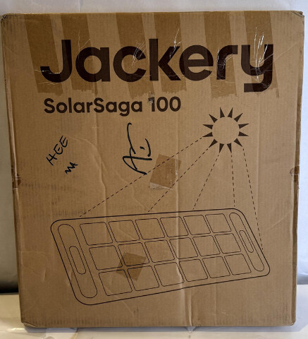 JACKERY JS-100C SOLARSAGA 100W BLACK FOLDABLE & PORTABLE SOLAR PANEL