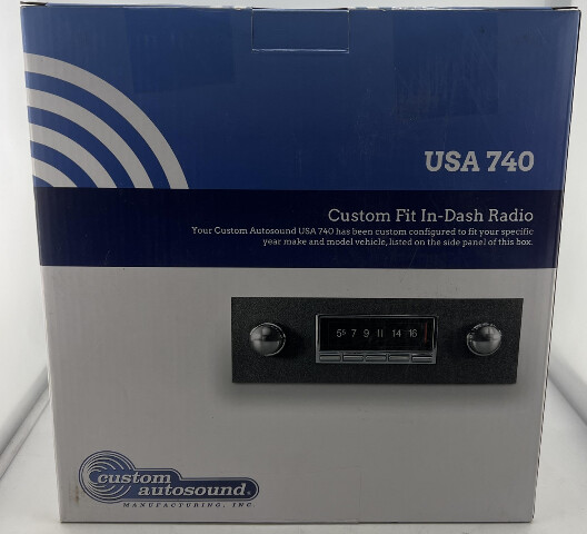 CUSTOM AUTOSOUND USA 740 CAM-CHTKL-740 1967-1972 CHEVY PICKUP TRUCK RADIO