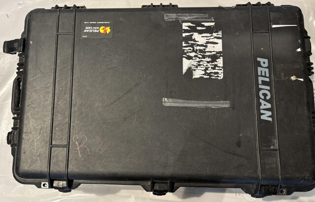 PELICAN 1650 CASE BLACK EQUIPMENT UTILITY CASE HARD COVER CARRIER