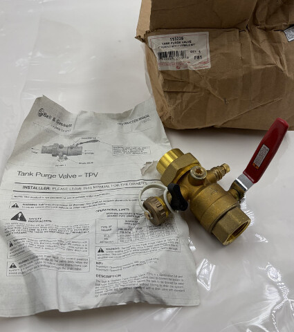 BELL & GOSSETT 113235 FEMALE NPT/ 1" FEMALE NPT TANK PURGE VALVE