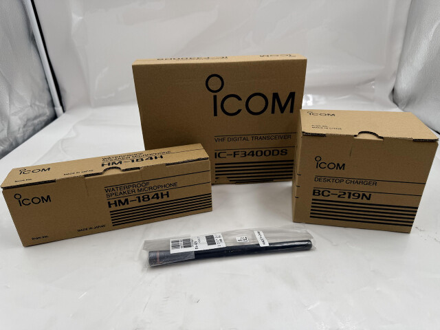 ICOM IC-F3400DS VHF DIGITAL TRANSCEIVER WITH BC-219N HM-184H AND FA-S82V