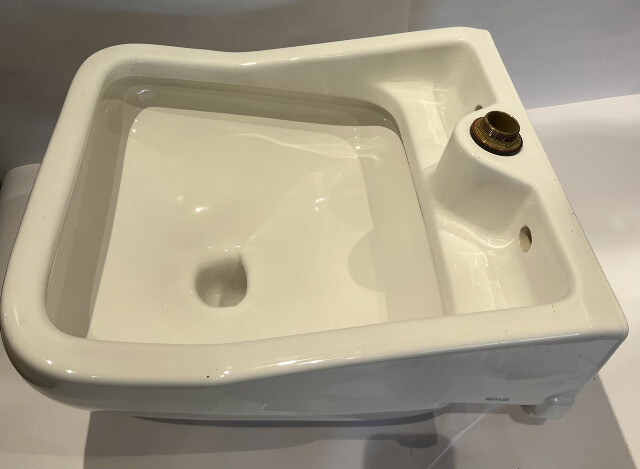 KOHLER 12867-0 CAMERTON 25" WALL-MOUNT BLOW-OUT SERVICE SINK