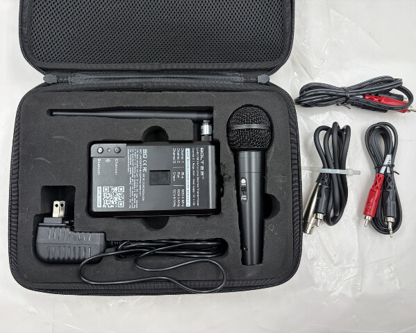 SOUND OFF BOLT 2.2 UHF/RFFM MOBILE STEREO TRANSMITTER 3 CHANNELS WITH MICROPHONE