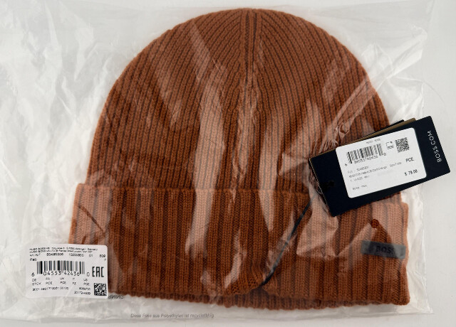 HUGO BOSS FATI 50495306 MENS RIB-KNIT LOGO PLAQUE VIRGIN WOOL DARK ORANGE BEANIE