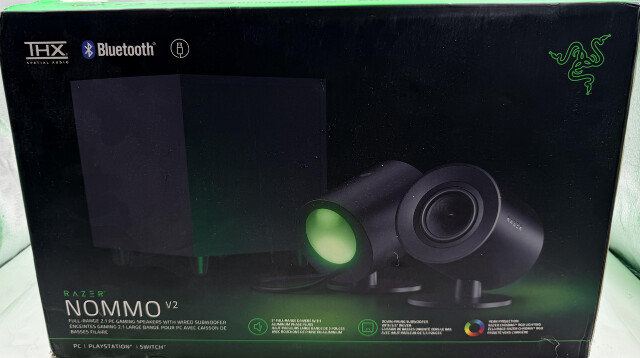 RAZER NOMMO V2 RZ05-04750100-R3U1 FULL-RANGE 2.1 PC GAMING SPEAKERS W/ SUBWOOFER