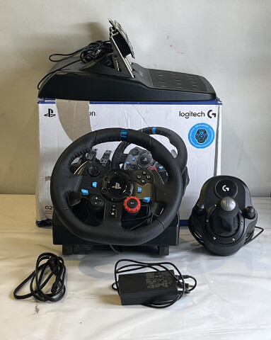 LOGITECH G29 SE DRIVING FORCE RACING WHEEL PEDALS AND SHIFTER PS5/PS4/PC