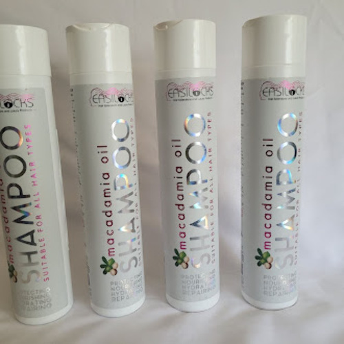 LOT OF 4 - EASILOCKS MACADAMIA OIL SHAMPOO 200215 300ML BOTTLES