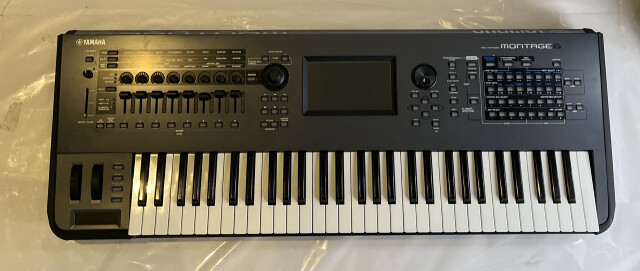 YAMAHA MONTAGE 6 61-KEY SYNTHESIZER WORKSTATION KEYBOARD BLACK