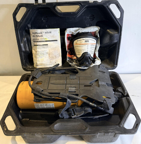 MSA AIRHAWK II MMR SCBA 2216 PSI AIR MASK WITH MASK CYLINDER AND HARNESS