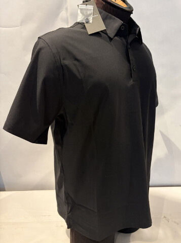 FABLETICS MEN'S THE DON GOLF POLO SHORT SLEEVE IN BLACK LPN 0475689331 SZ LARGE