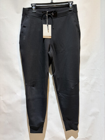 ON CLOUD WOMEN'S SWEAT PANTS IN BLACK 1WE11970553 SIZE M MEDIUM NWT