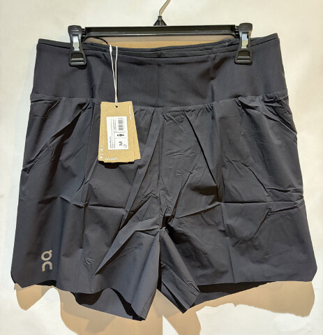 ON CLOUD MEN'S ULTRA SHORTS IN BLACK 1MF30140553 SIZE M MEDIUM NWT