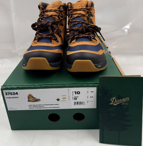 DANNER FREE SPIRIT 37534 MENS SIZE 10 D BROWN/NAVY WATERPROOF OUTDOOR BOOTS