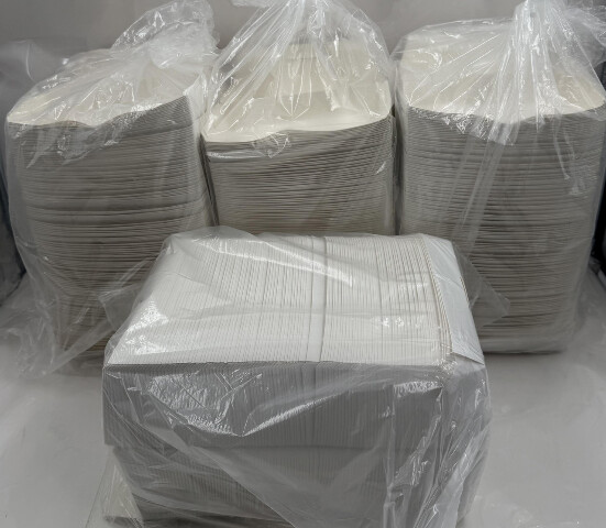 PACK OF 400 KARI-OUT 1508487 WHITE PAPER JUMBO HOT DOG HINGED CLAMSHELL BOXES