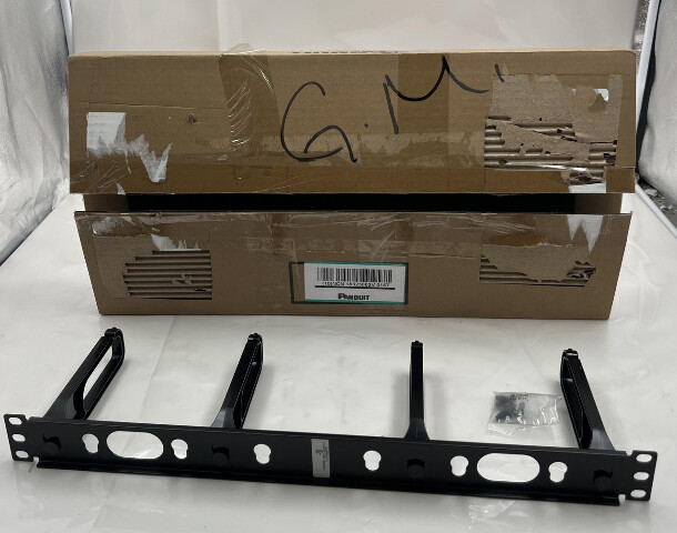 PANDUIT CMPHHF1 OPEN-ACCESS HORIZONTAL SINGLE-SIDED MANAGER 1RU D-RING