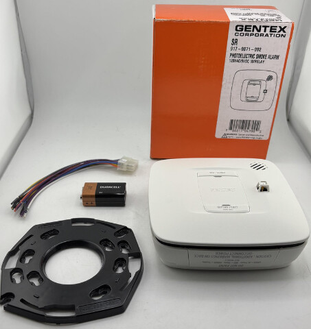 GENTEX CORPORATION SR 917-0071-002 PHOTOELECTRIC SMOKE ALARM 120VAC/9VDC