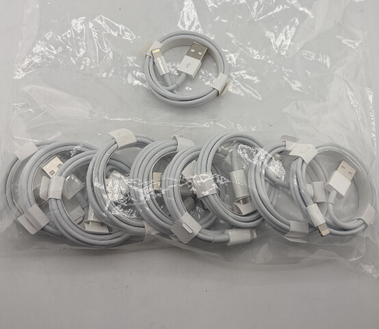 LOT OF 10 FOR APPLE TO USB IN ORIGINAL WRAPPING UNUSED 3FT