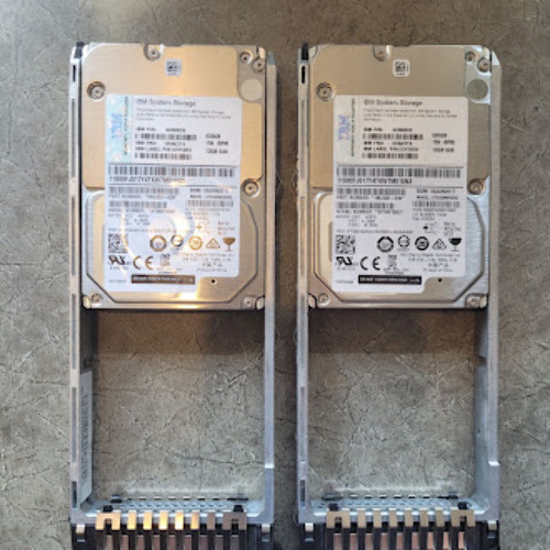 LOT OF 2 -  IBM 600GB 00NC603  1MJ200-039 HDD ST600MP0005