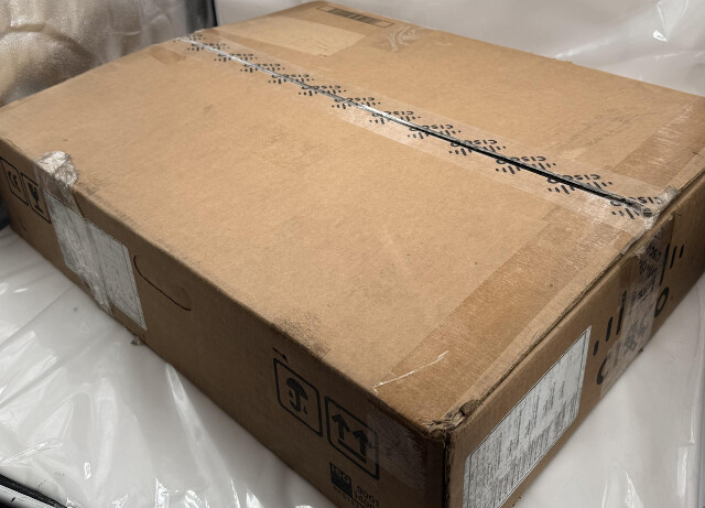 CISCO CATALYST 8300 SERIES C8300-1N1S-6T EDGE PLATFOM ROUTER W/ C-SM-16P4M2X