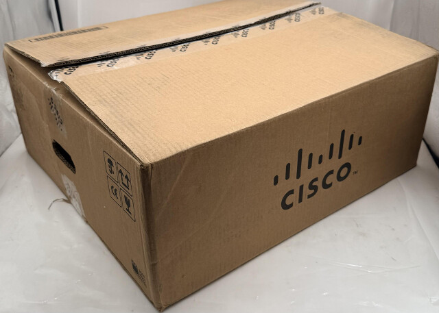 CISCO CATALYST 9200 C9200-24P-E L3 POE+ 24 PORTS MANAGED NETWORK SWITCH