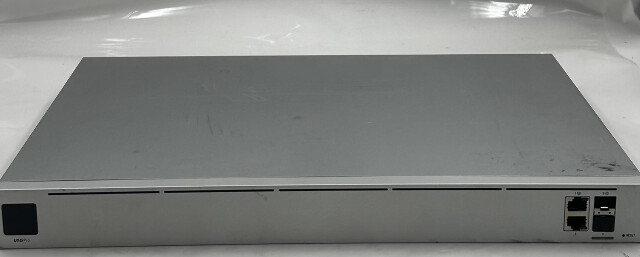 UBIQUITI UNIFI UXG PRO GATEWAY PRO 10G MULTI-WAN INDEPENDENT GATEWAY