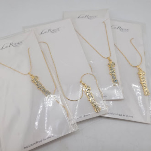 LOT OF 4 - LE ROUX PRINCESS CHARM NECKLACE GOLD  6034