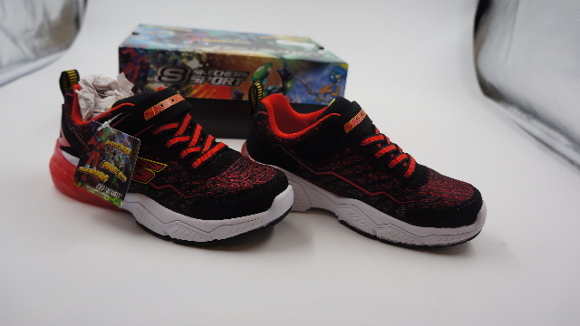 boys red skechers
