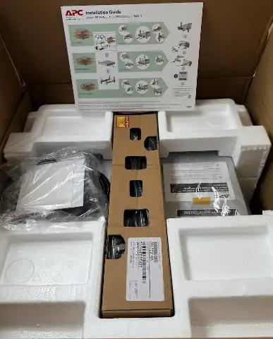 APC SMT1500RM2UC 1500VA 2U 120V LCD RM BATTERY BACKUP SMART UPS W/ SMARTCONNECT