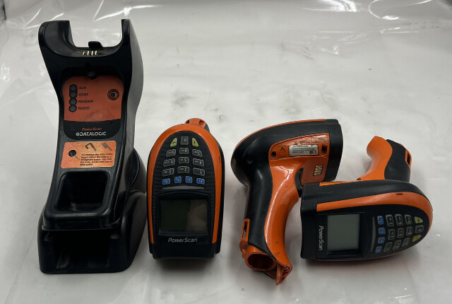LOT OF 3 DATALOGIC PM9500 WIRELESS BARCODE SCANNERS 915MHZ W1 BC9030 BASECHARGER