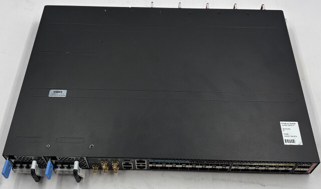 UFISPACE S9500-30XS OPEN NETWORK 32 PORT 100G GATEWAY ROUTER SWITCH