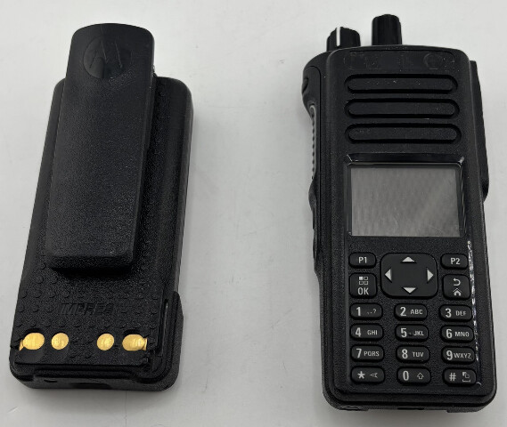 MOTOROLA AAH56RDN9RA1AN XPR 7550E UHF DIGITAL 403-512MHZ PORTABLE TWO-WAY RADIO