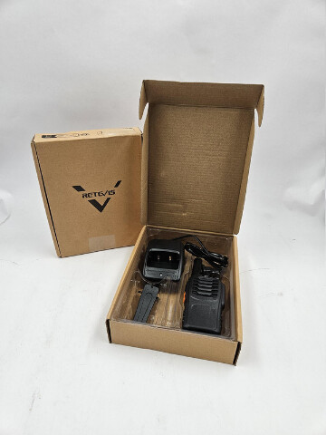 QTY 2 RETEVIS H777 TWO-WAY RADIOS WALKIE TALKIES 2W 1000MAH W/ BATTERIES & CHARGERS