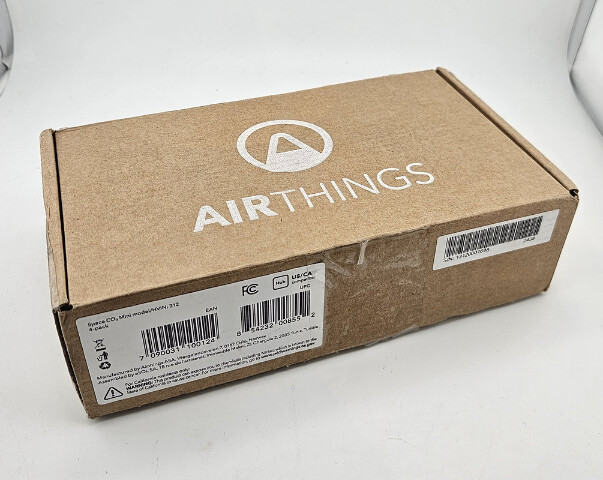 PACK OF 4  AIRTHINGS 312 SPACE CO2 MINI WHITE INDOOR AIR QUALITY MONITORS