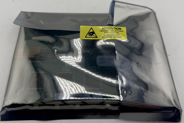 RADWELL LGM320240AP1-W1FNM24-1# 6 LCD/LED DISPLAY MODULE