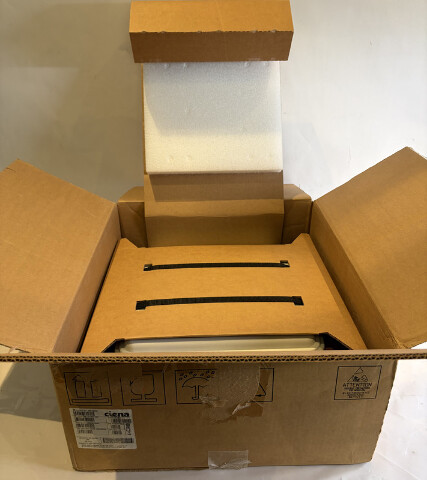 CIENA 120-3931-900 M987EB2C SERVICE DELIVERY SWITCH WEATHERPROOF ENCLOSURE