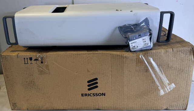 ERICSSON KRC 161 416 1 D16U389167 REMOTE RADIO UNIT RRUS 32 B4