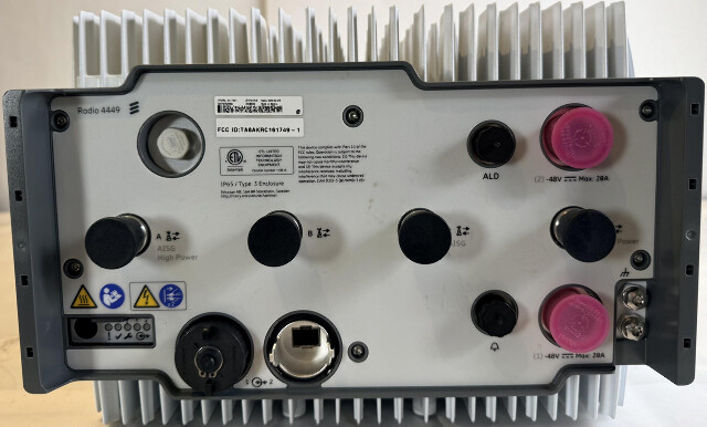 ERICSSON KRC 161 749 1 REMOTE RADIO HEAD RADIO 4449 B5 B13