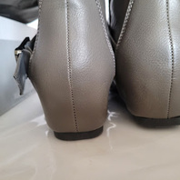 JG XWC-TIFFANY GREY WOMENS US SIZE 10  BOOTS