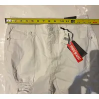 RED FOX WHITE DISTRESSED HIGH WAISTED JEANS WOMEN size 17 PN PA934