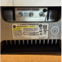 MOTOROLA SLR8000 BASE STATION REPEARTER WIRELESS COMM SYSTEM T8319A 100WATTS