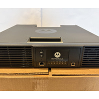MOTOROLA SLR8000 BASE STATION REPEARTER WIRELESS COMM SYSTEM T8319A 100WATTS