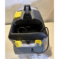 KARCHER PUZZI 10/1 1.100-133.0 COMMERCIAL CARPET CLEANER 2.6 GALLON TANK