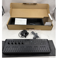 SONICWARE ELZ_1 PLAY PORTABLE KEUBOARD SYNTHESIZER BLACK NEW