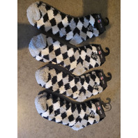 LOT OF 4 - FORBAREFEET APPAREL 109 DIAMOND LAS VEGAS RAIDERS FUZZY SOCKS OSFM