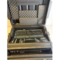 ALLEN & HEATH SQ-6 48 CHANNEL 36 BUS 25 FADER DIGITAL MIXER W SKB CARRY CASE